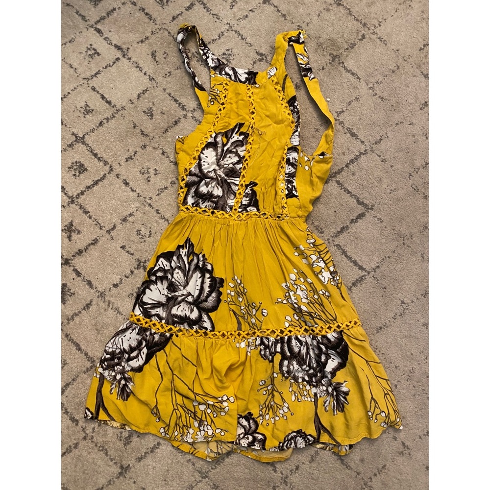 Yellow dress with open back